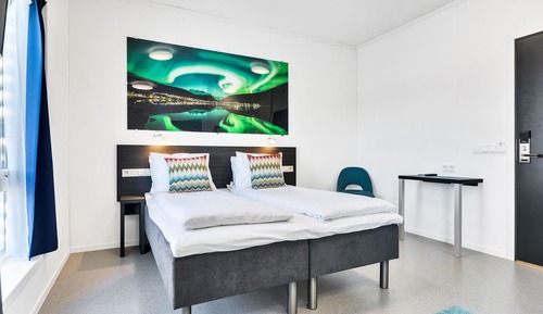 Chambre Familiale, 1 lit double, non-fumeurs (with Sofabed)
