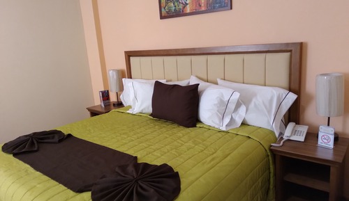 Chambre Standard, 1 très grand lit, non-fumeurs