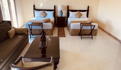 Suite Studio Deluxe, plusieurs lits, non-fumeurs, vue golf (Jacuzzi)