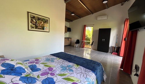 Cabane Confort, 1 chambre, vue jardin, côté jardin