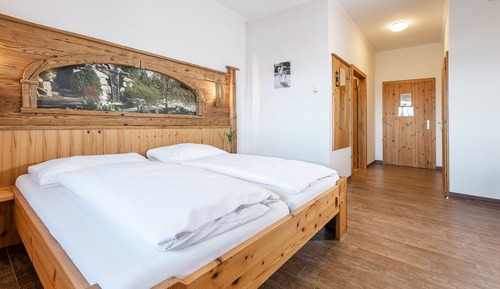 Chambre Double Confort, salle de bains attenante