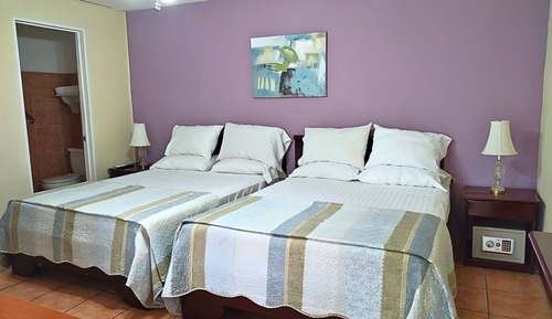 Chambre Quadruple Standard, 2 lits doubles, non-fumeurs