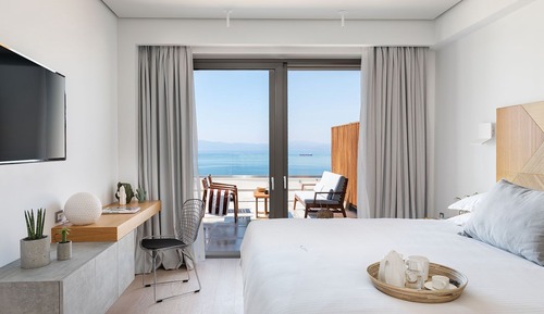 Chambre, piscine privée, vue mer (Connecting)
