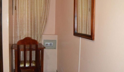Chambre Simple, 1 lit une place, vue ville
