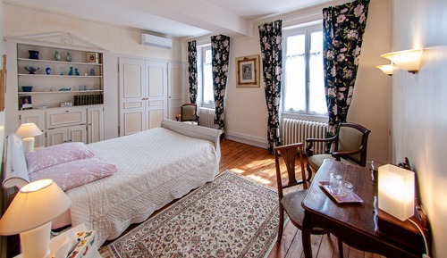Chambre Double (Versailles)