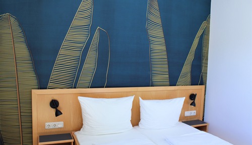Chambre Double, 1 grand lit, vue jardin