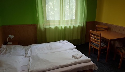 Chambre Standard, 2 lits une place