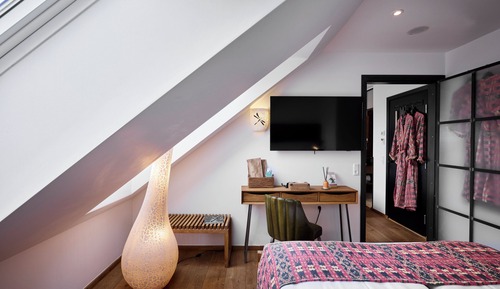 Chambre Familiale, 2 grands lits, non-fumeurs, service de ménage (Ski)