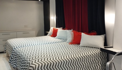 2 Double Beds, Room #2. Gina and Francis Hostal