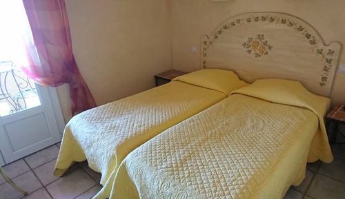 Chambre Triple, balcon