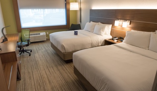 Chambre Standard, 2 grands lits, accessible aux personnes à mobilité réduite (Communications)