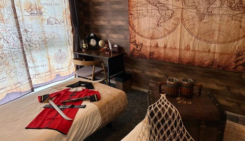 Chambre, non-fumeurs, en angle (Pirates,  Limited to one room per day)