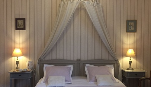 Chambre Classique Double ou avec lits jumeaux (Louis)
