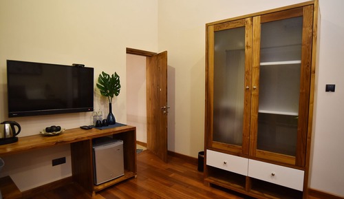 Chambre Double Deluxe, 1 très grand lit, non-fumeurs, vue jardin