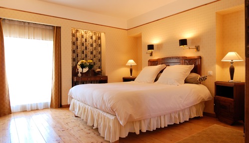 Chambre Double Supérieure, salle de bains privée, vue jardin (Les Années 30)
