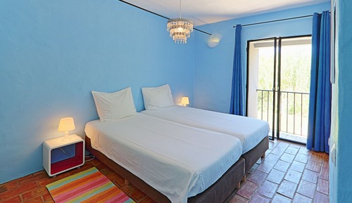 Studio, vue jardin (Almodovar)