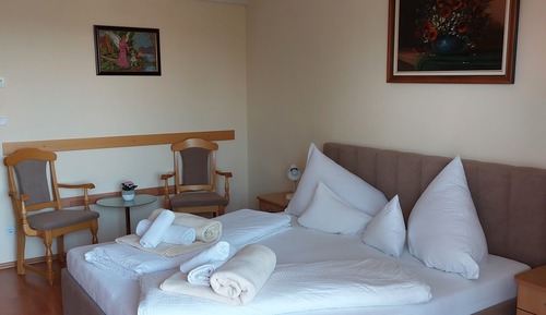 Chambre Double, 1 chambre