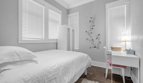 Chambre Simple Junior, 1 grand lit 1 place, non-fumeurs