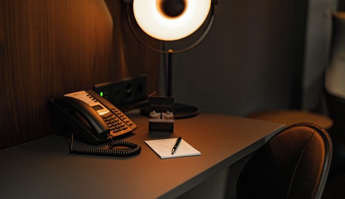 Chambre Double Affaires, 1 très grand lit