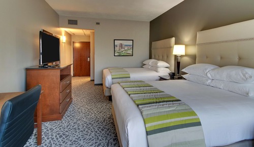Chambre Deluxe, 2 grands lits, réfrigérateur et four à micro-ondes