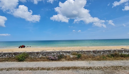 Appartement Exclusif, plusieurs chambres, terrasse, vue plage