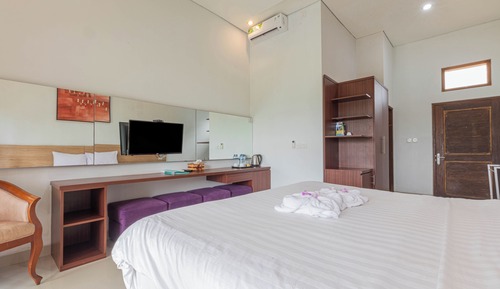Chambre Deluxe, 1 très grand lit, vue colline