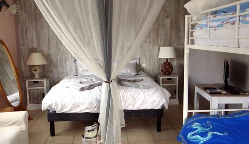 Chambre, plusieurs lits, non-fumeurs