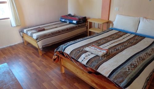 Chambre Triple Standard, plusieurs lits, vue lac