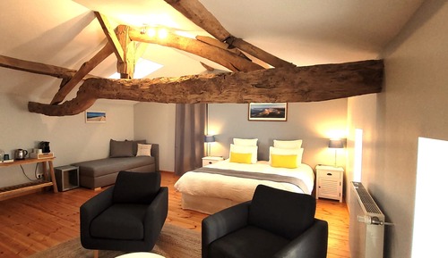 Chambre Confort, non-fumeurs, vue jardin (Le Ferret)