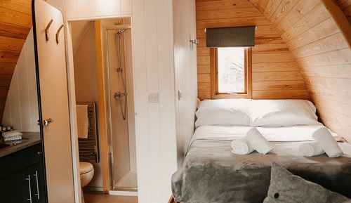 Chambre Familiale, salle de bains attenante (K2 Family glamping po EHU)