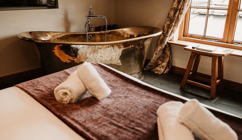 Chambre Double Supérieure, salle de bains privée, vue montagne