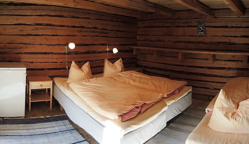 Chambre Double, 1 grand lit, pas de fenêtre, vue jardin