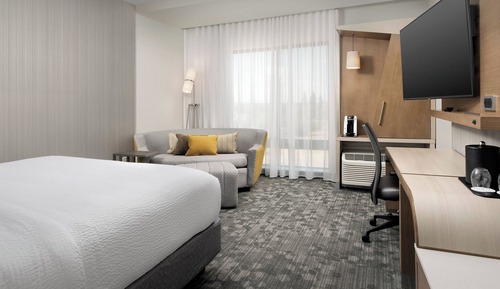 Chambre, 1 très grand lit et 1 canapé-lit, non-fumeurs