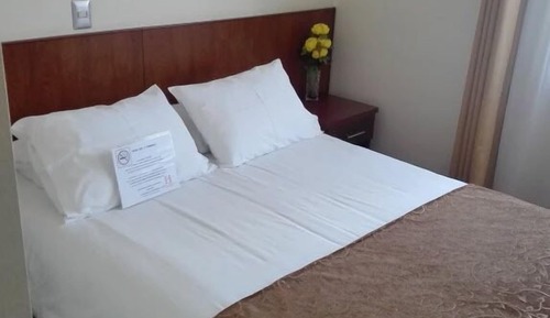 Chambre Simple, 1 grand lit 1 place, non-fumeurs