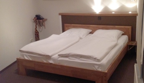 Chambre Double, salle de bains privée