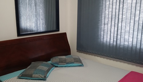 Appartement Familial, cuisine, vue ville