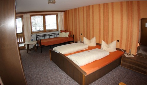 Chambre Triple Familiale, 1 chambre