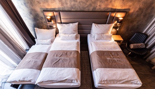 Chambre Double Supérieure (with extra bed)
