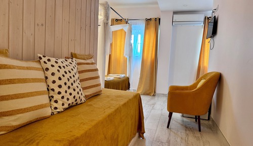 Chambre Double Romantique, 1 très grand lit, non-fumeurs