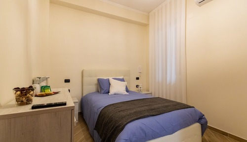Chambre Simple Économique (Caracciolo)
