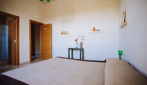 Chambre Triple, vue jardin (Lavanda)