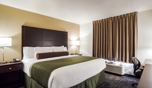 Chambre, 1 très grand lit, non-fumeurs