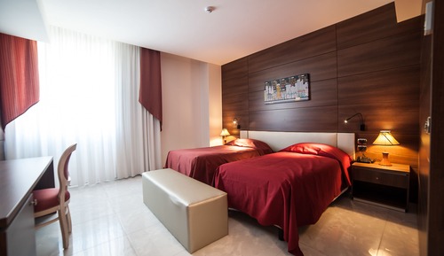 Chambre Double pour 1 personne, 2 lits une place