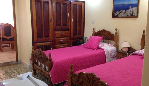Chambre Double Standard, 2 lits une place