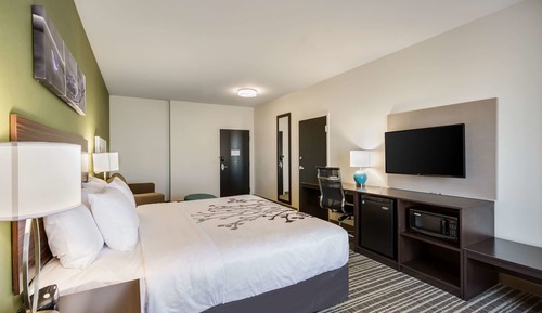 Suite, 1 très grand lit, non-fumeurs (Upgrade)