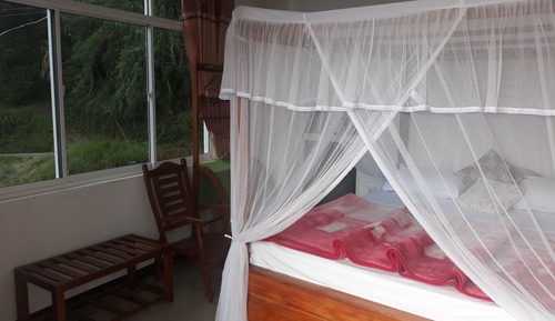 Chambre Triple, balcon