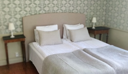 Chambre Double Standard, salle de bains commune