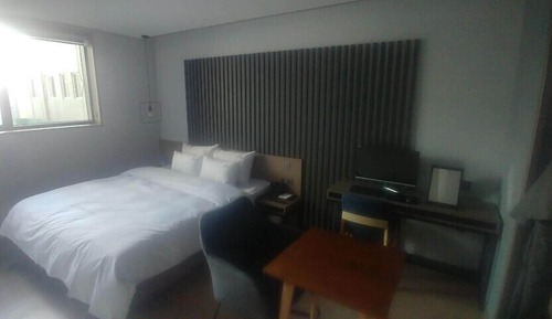 Chambre Double Deluxe (No Breakfast on Monday)