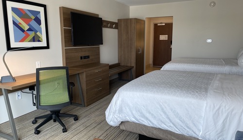 Chambre Standard, 2 grands lits, accessible aux personnes malentendantes