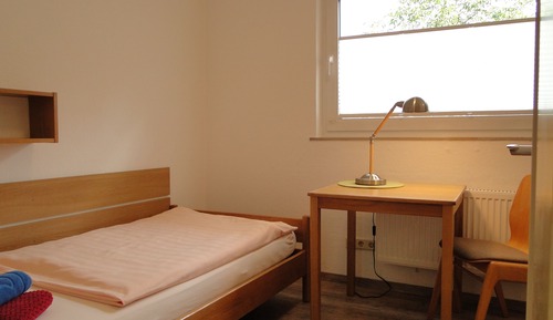 Chambre Simple (External Bathroom)